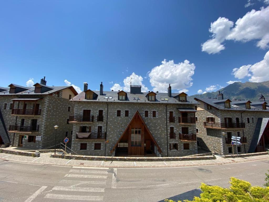 Agradable Apartamento Con Jardin Privado En Cerler Exteriér fotografie